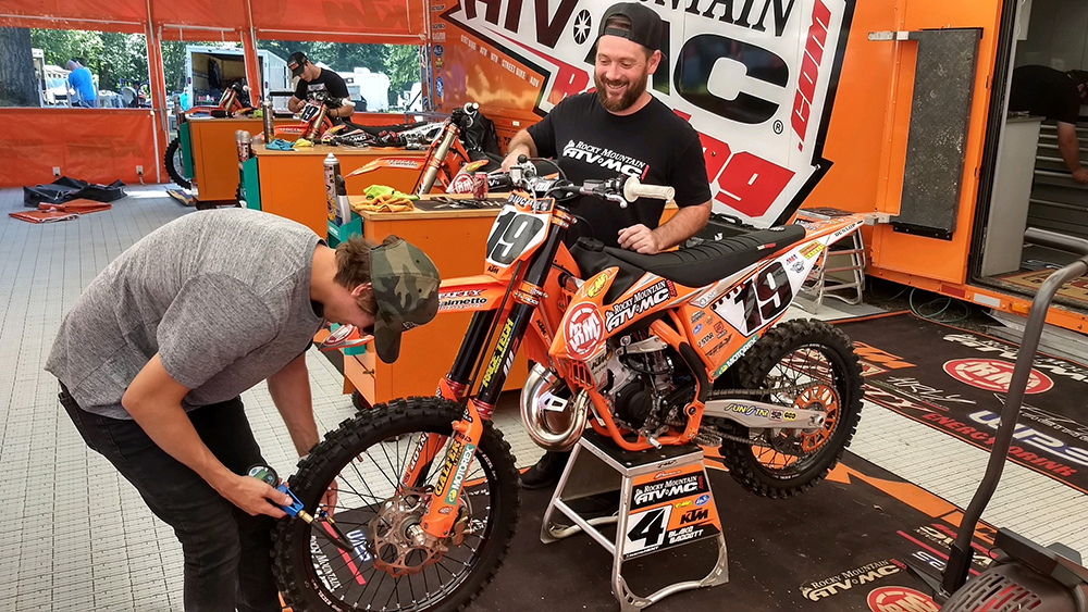 OpenThrottle Powder Coated Motorbike San Diego Preparing powder coated motorbike for race
