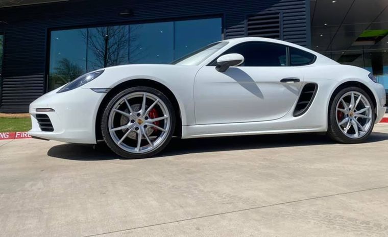 Porsche 718 Cayman — Powder Coated Wheels