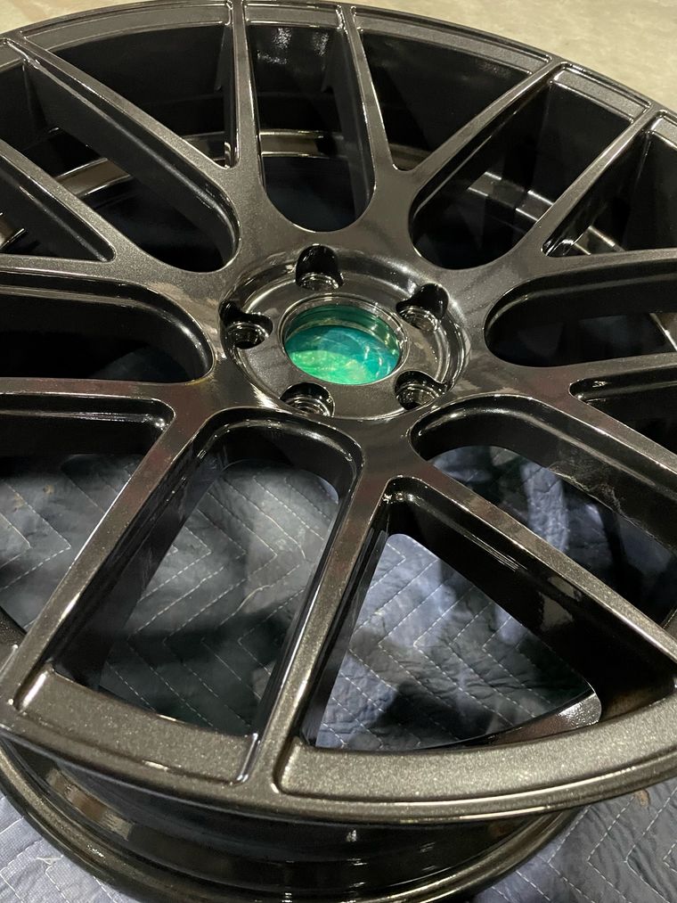 Pearl Black Multi-Spoke